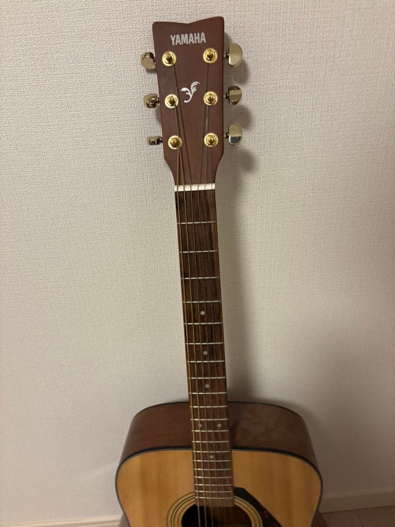 Yamaha Acoustic Guitars F335