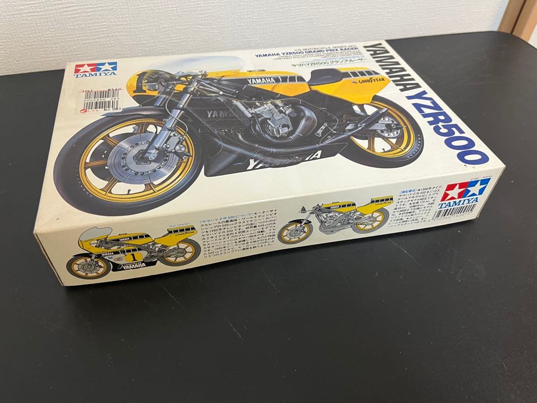 Tamiya Motorcycles Yamaha Yzr500 1/12