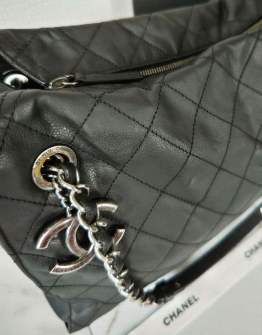 Chanel Shoulder Bags