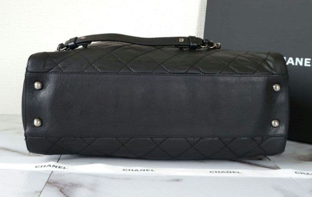 Chanel Shoulder Bags