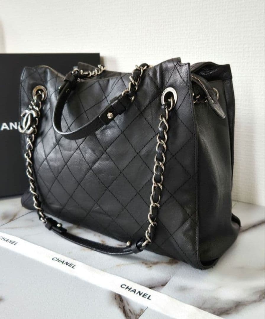 Chanel Shoulder Bags