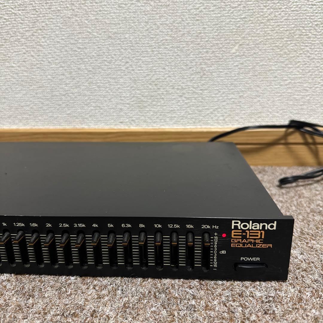 Equalizer Roland E-131 Graphic