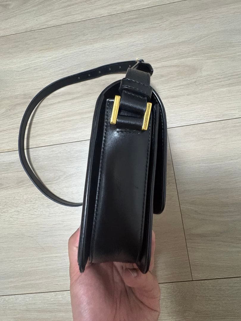 Saint Laurent Shoulder Bags Ysl