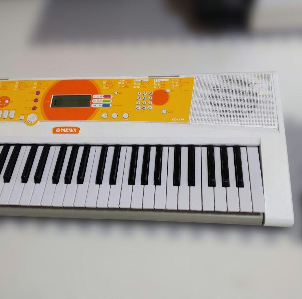 Yamaha Keyboards Digital Pianos Ez-J210