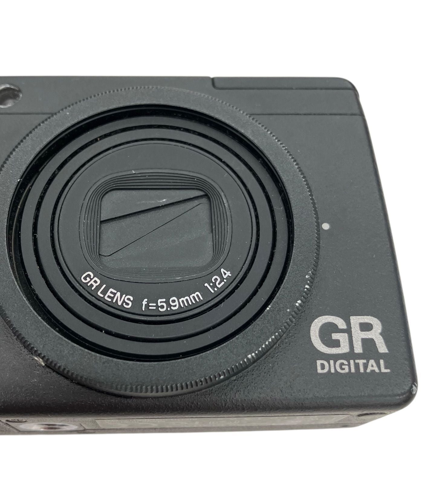 Ricoh Others 186000 Gr Digital F=5.9Mm