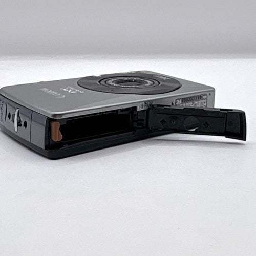 Canon Compact Digital Camera Ixy 90 Y2K