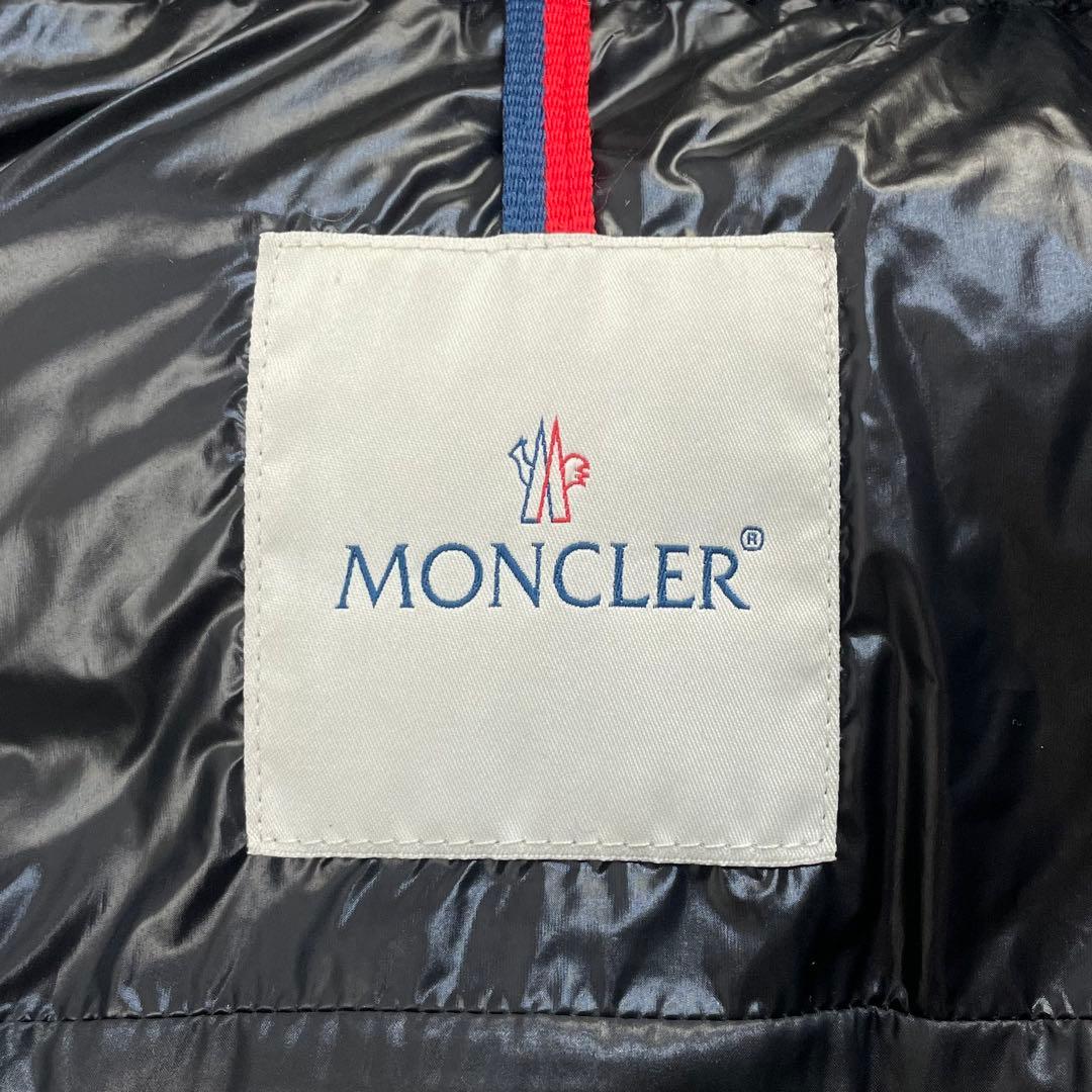Moncler Down Jackets 6532 Qr Hubert
