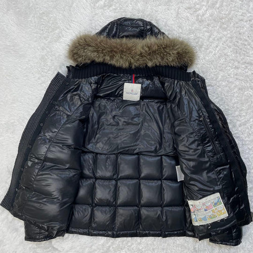 Moncler Down Jackets 6532 Qr Hubert