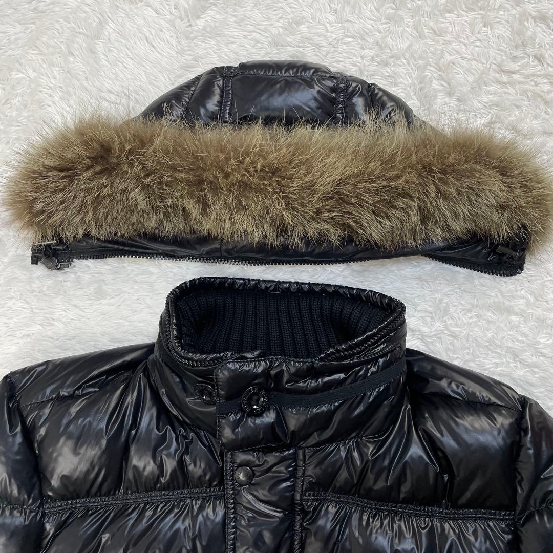 Moncler Down Jackets 6532 Qr Hubert