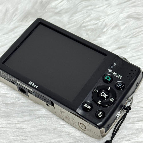 Nikon Compact Digital Cameras Coolpix L22 3