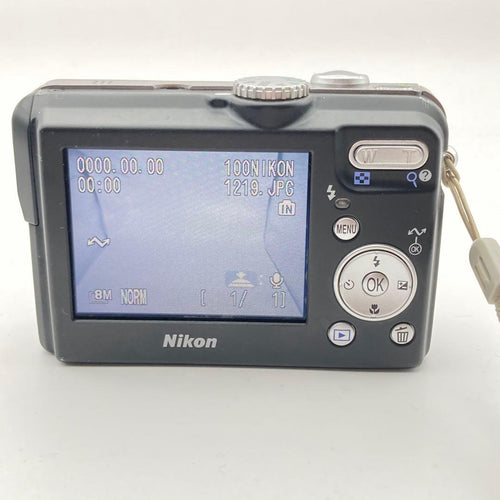 Nikon Compact Digital Camera Coolpix P1 Wi-Fi