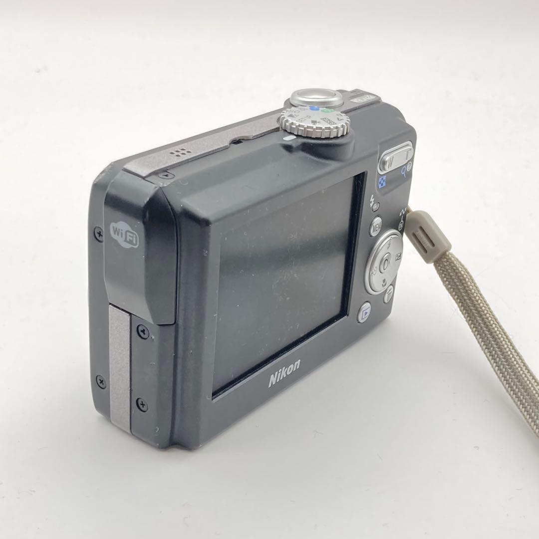 Nikon Compact Digital Camera Coolpix P1 Wi-Fi