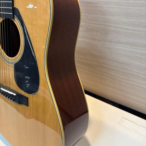 Acoustic Guitar Yamaha F620Dw