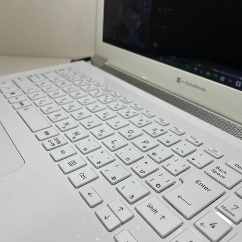 Dynabook Windows Laptops 8 Ynabookp2-T7Kp-Bw I7-8565Ussd512M16