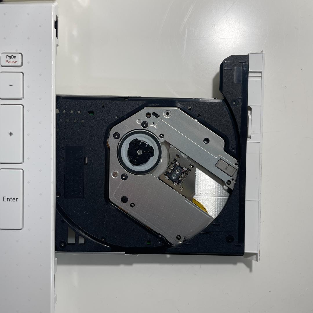 Dynabook Windows Laptops 8 Ynabookp2-T7Kp-Bw I7-8565Ussd512M16