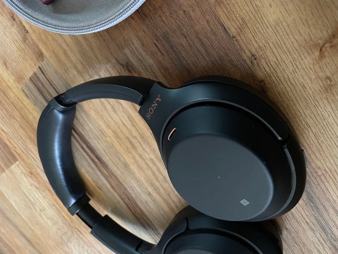 Sony Wireless Headphones Wh-1000Xm3 B Walkman2