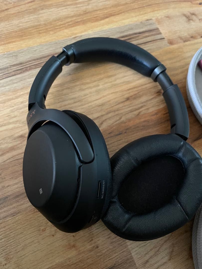 Sony Wireless Headphones Wh-1000Xm3 B Walkman2