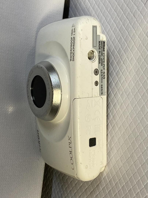 Compact Digital Camera Nikon S33#417