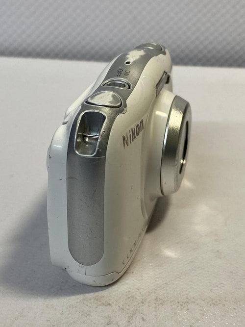 Compact Digital Camera Nikon S33#417