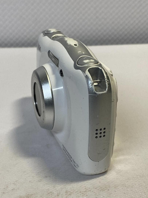 Compact Digital Camera Nikon S33#417