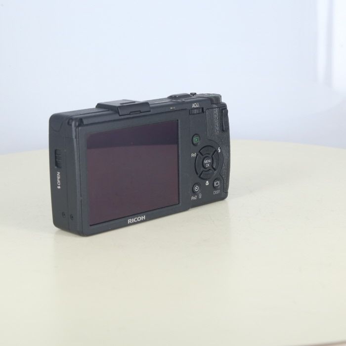Ricoh Compact Digital Camera Gr Iii (Non Apsc)