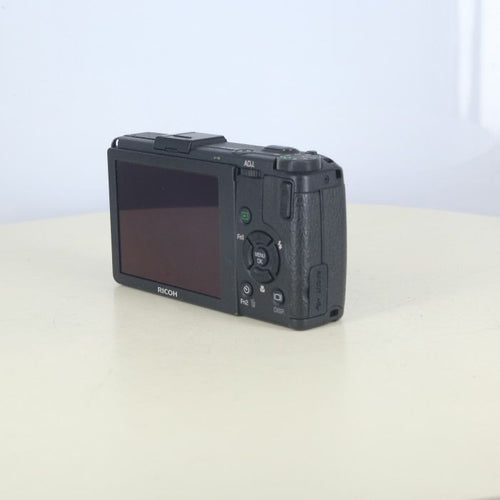 Ricoh Compact Digital Camera Gr Iii (Non Apsc)