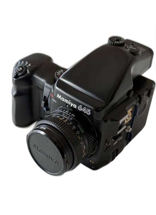 Mamiya Large -Size Medium Format Camera (Film) 645