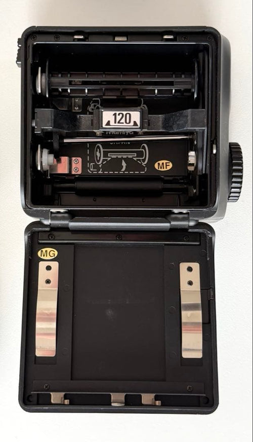 Mamiya Large -Size Medium Format Camera (Film) 645