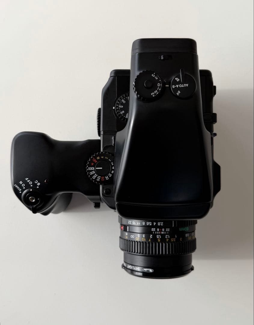 Mamiya Large -Size Medium Format Camera (Film) 645