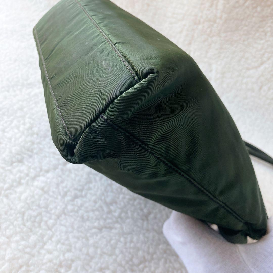 Prada Tote Bags