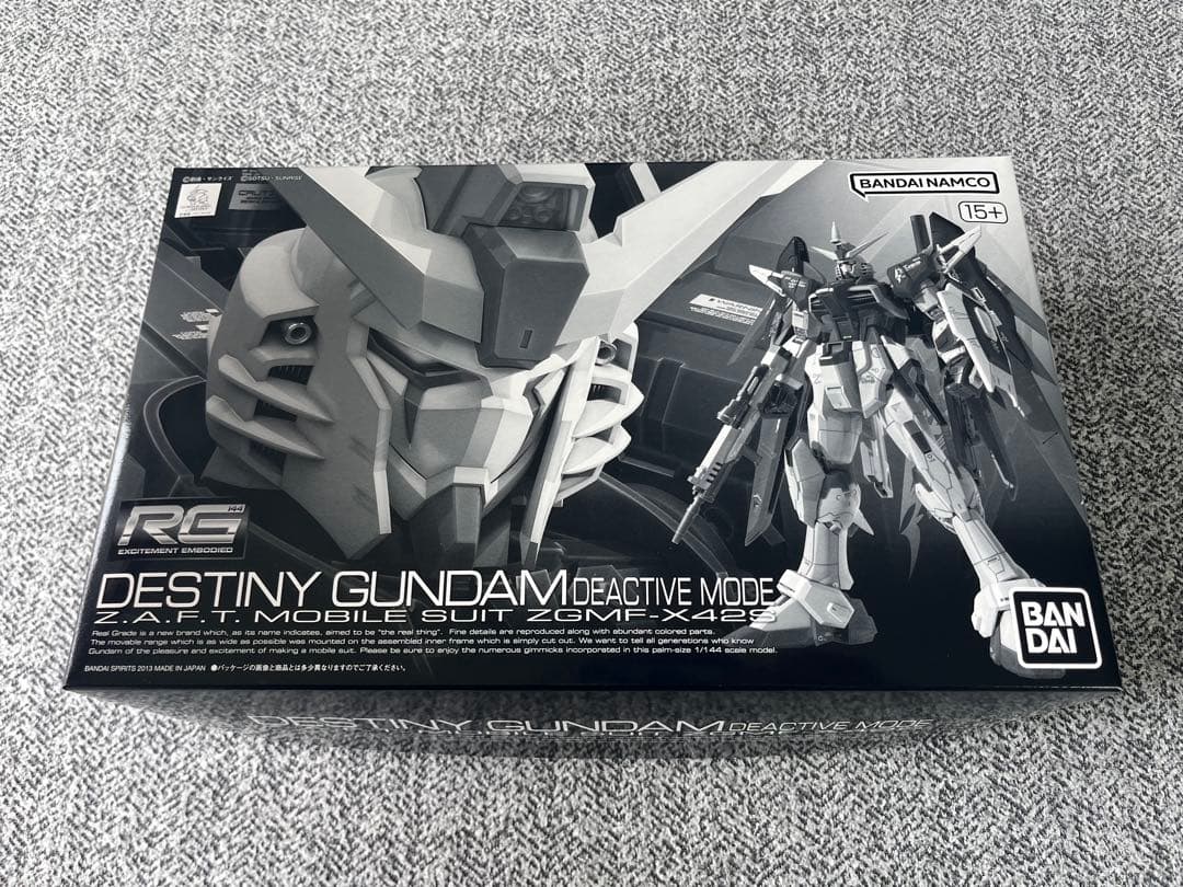 Bandai Spirits Rg (Real Grade) 1/144