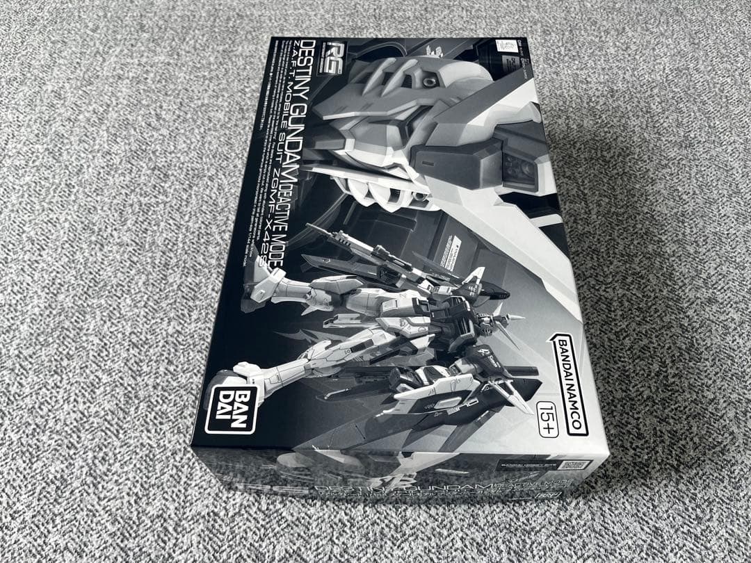 Bandai Spirits Rg (Real Grade) 1/144