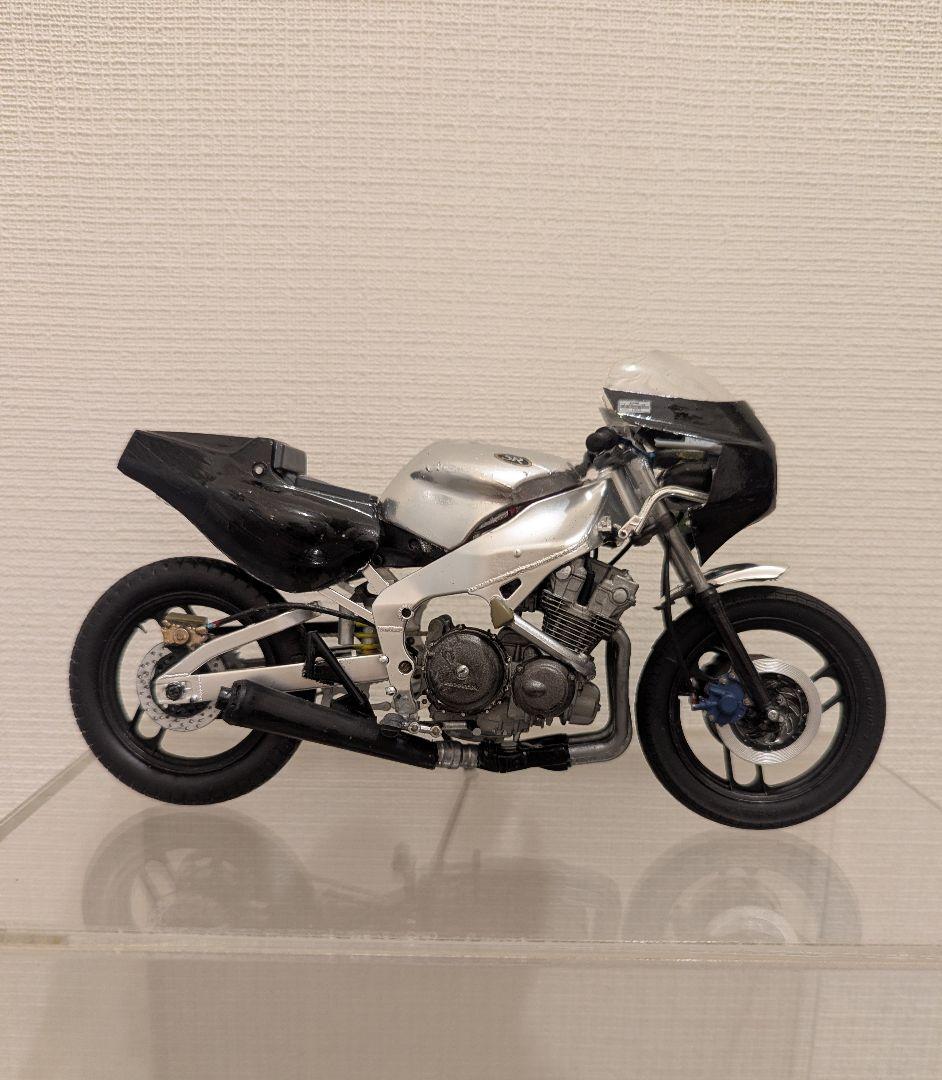 Motorcycles 1/12