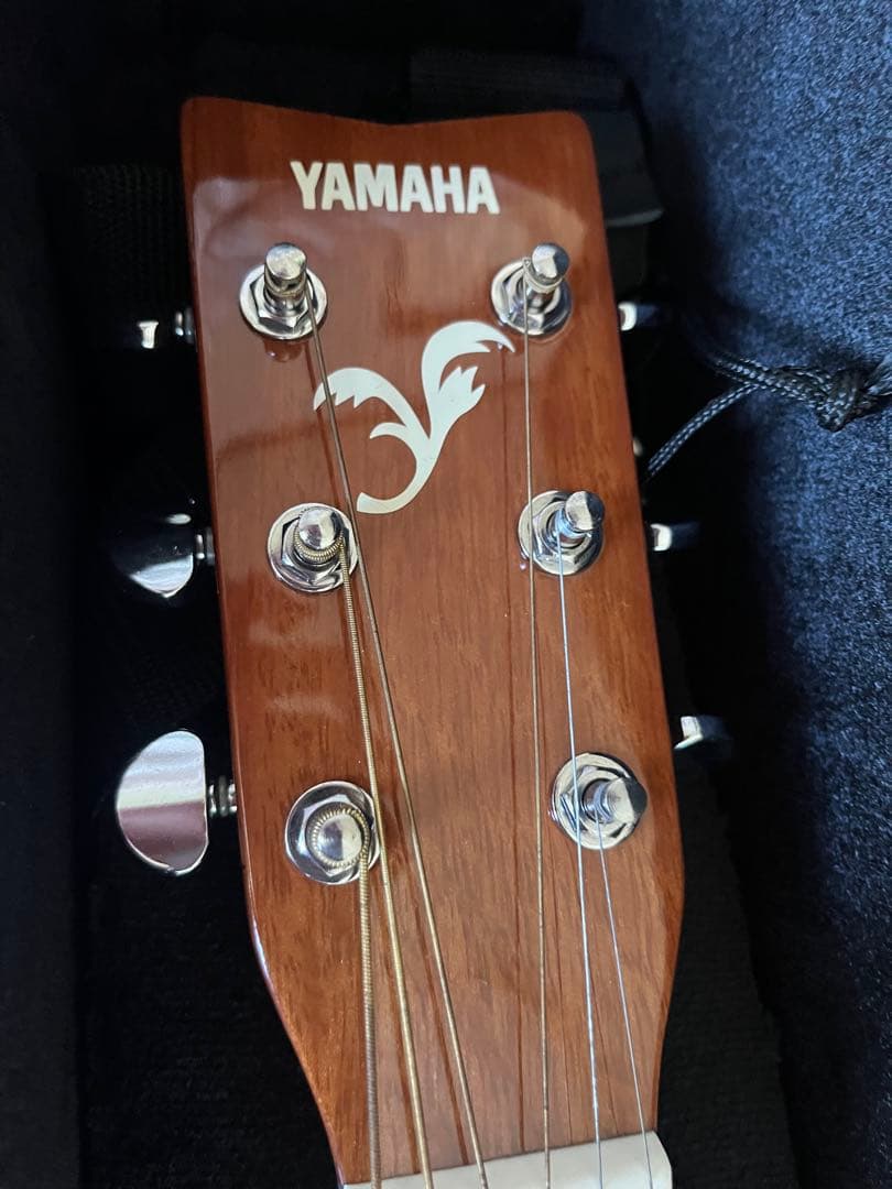 Yamaha Acoustic Guitar F39Pj