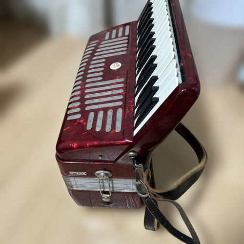 Yamaha Accordions Soprano 32