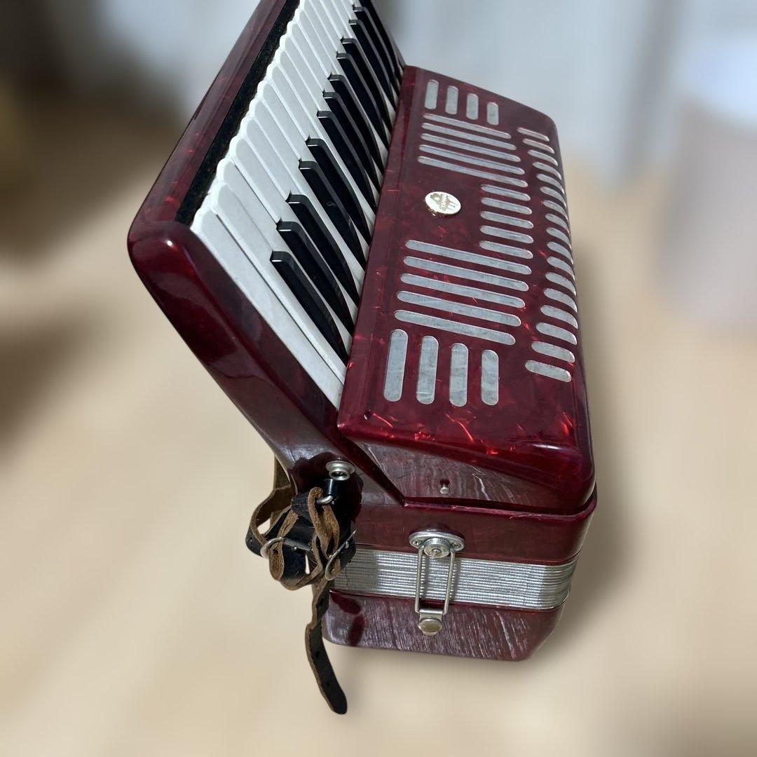 Yamaha Accordions Soprano 32