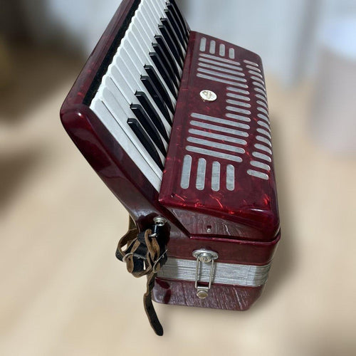 Yamaha Accordions Soprano 32