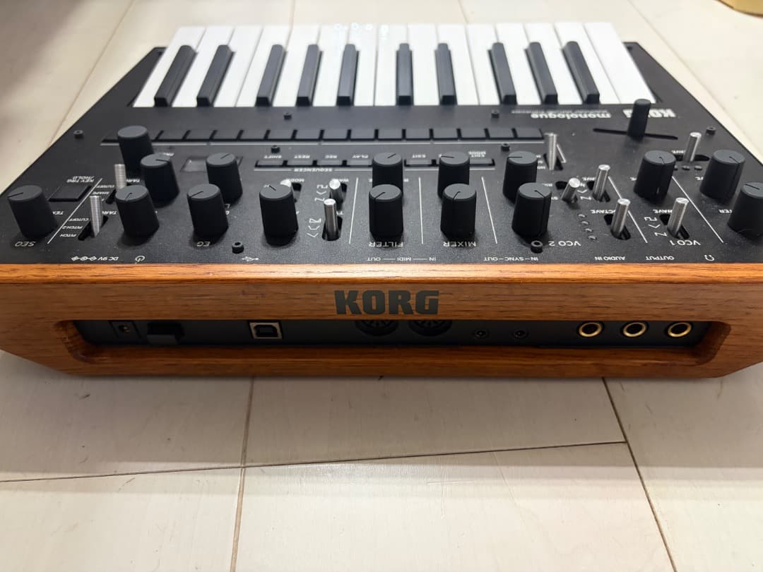 Analog Synthesizer Korg