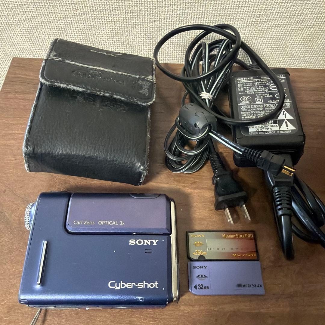 Sony Compact Digital Camera Cyber-Shot Dsc-F88