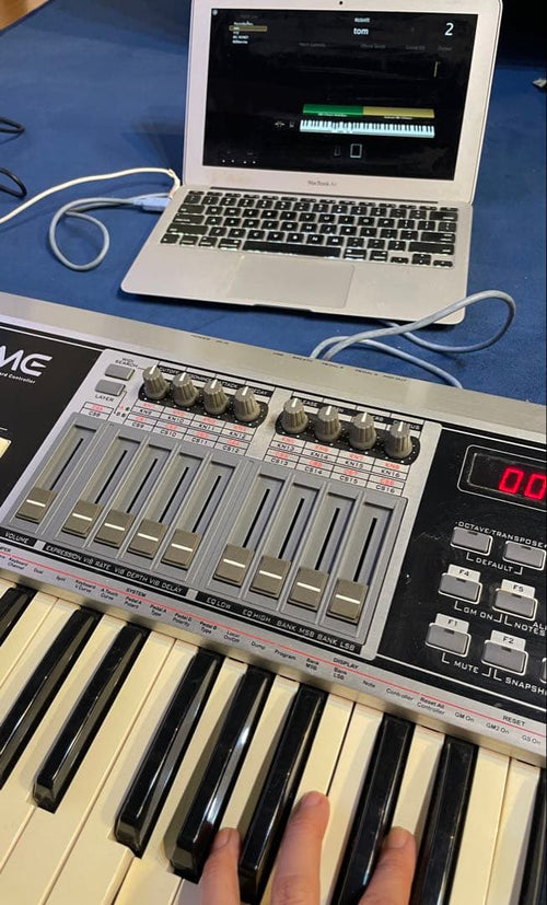 Midi Keyboard Pad Cme Uf70 Classic 76