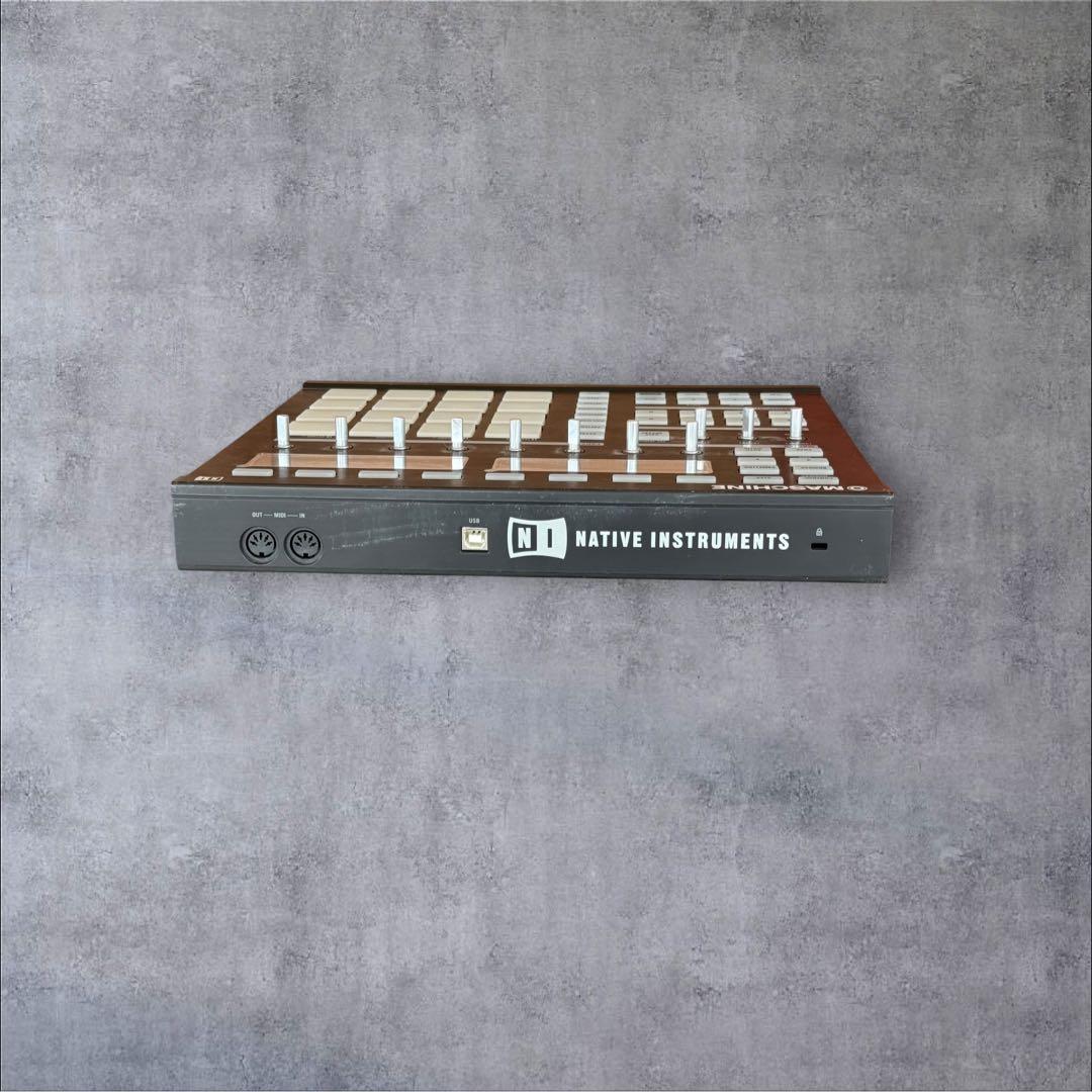 Hardware Instruments Native Maschine Mk1