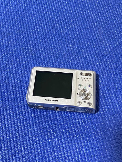 Compact Digital Cameras Fujifilm Finepix F30