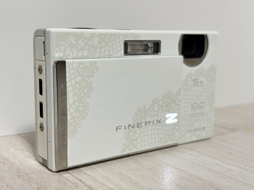 Fujifilm Compact Digital Camera Finepix Z250 Fd