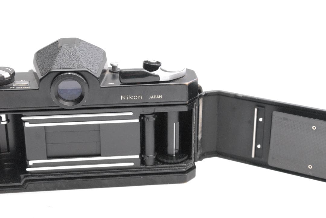 Nikomat Slr Cameras (Film) /Nikkor H 1:1.2 F=50Mm