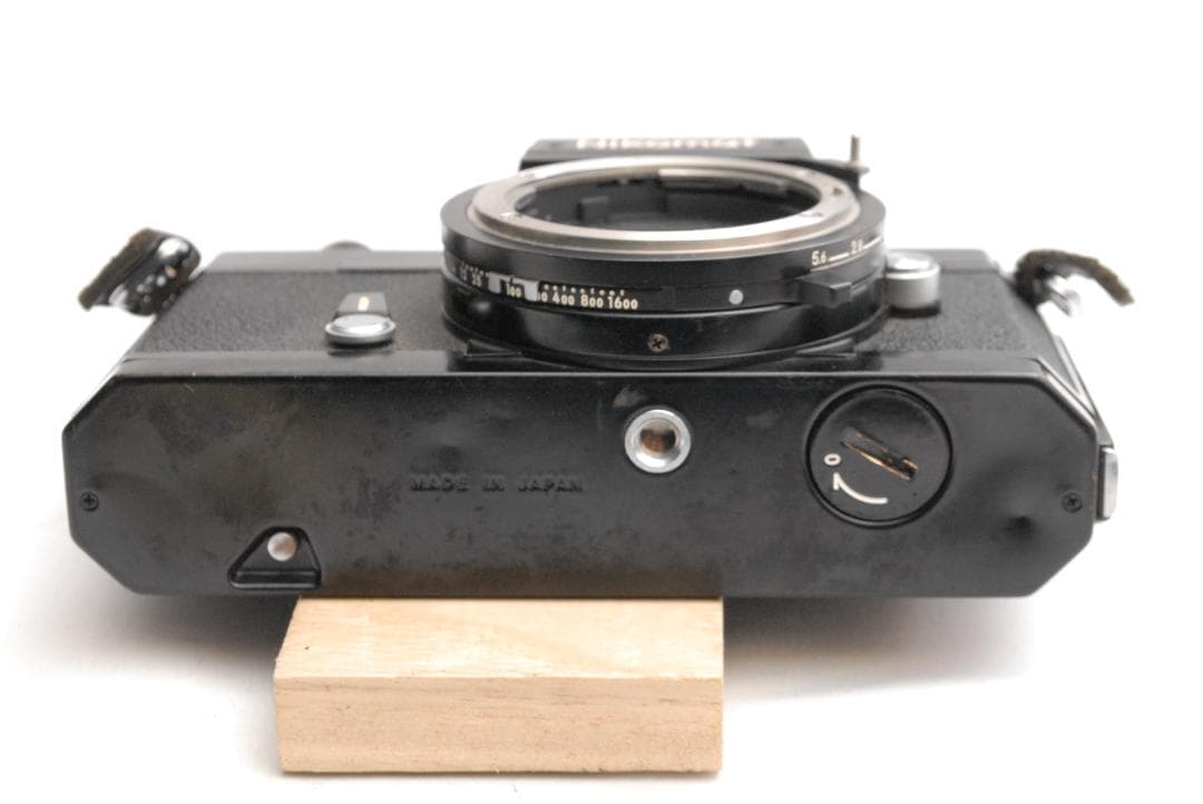 Nikomat Slr Cameras (Film) /Nikkor H 1:1.2 F=50Mm