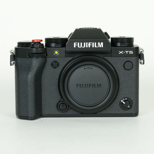 Fujifilm Mirrorless Interchangeable Lips 1,650 2 X-T5 X