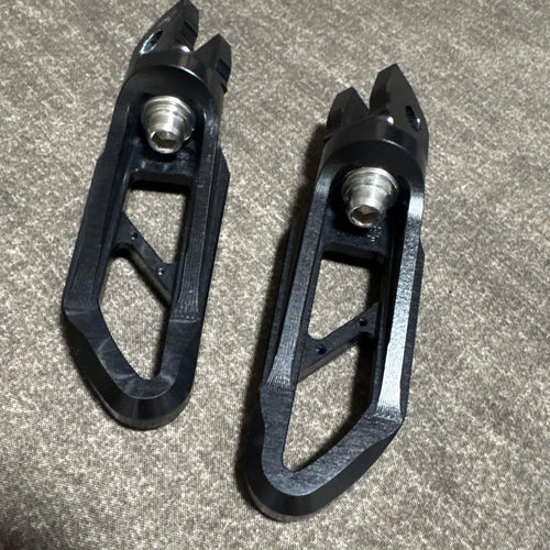 Steps Pedals Mt09