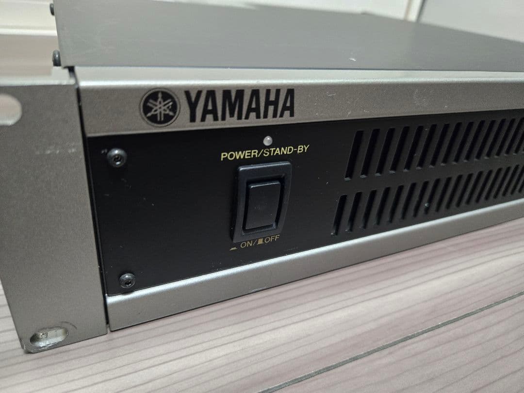 Power Amplifiers Yamaha Xh200