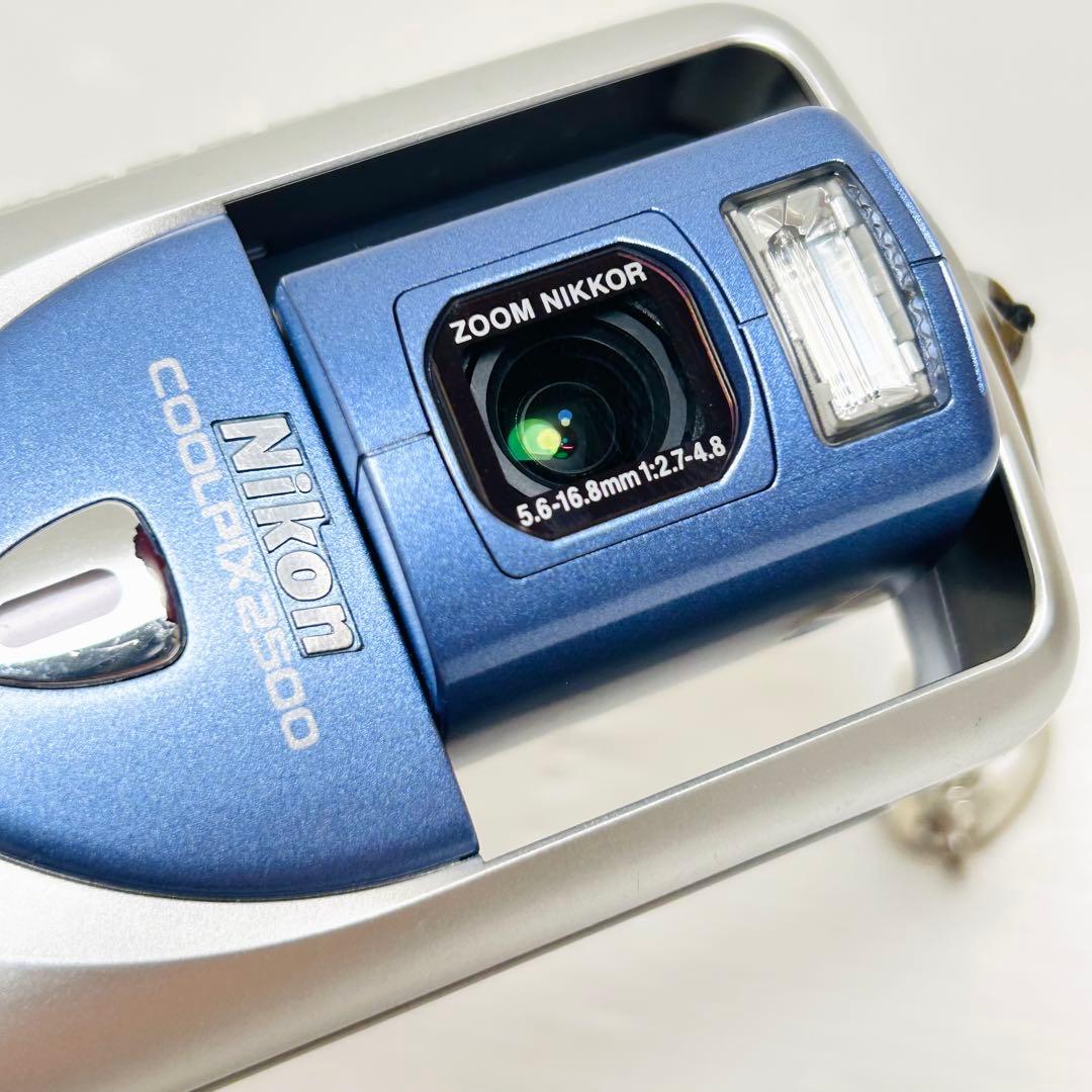 Nikon Compact Digital Cameras Coolpix2500