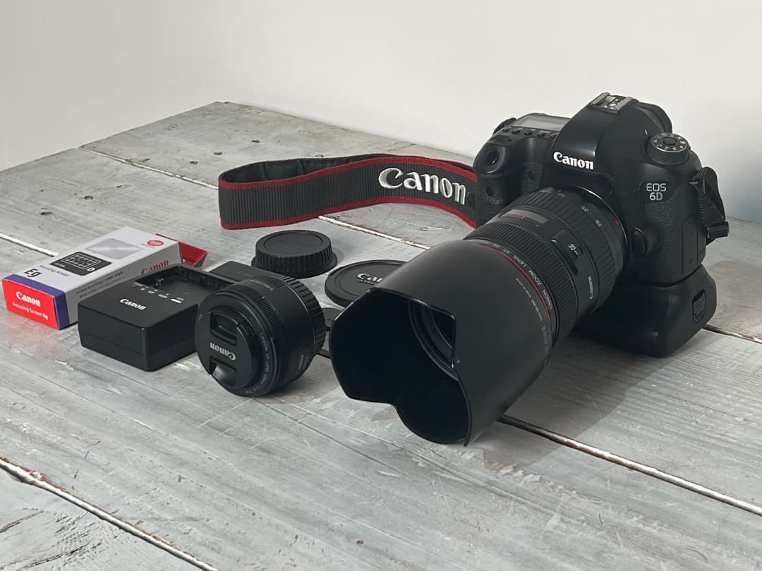 Canon Digital Slr Eos6D Ef28-70+Ef50+Grip